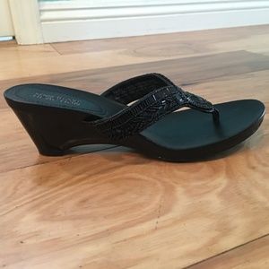 Kenneth Cole Reaction Beaded Wedge Sandals 6.5